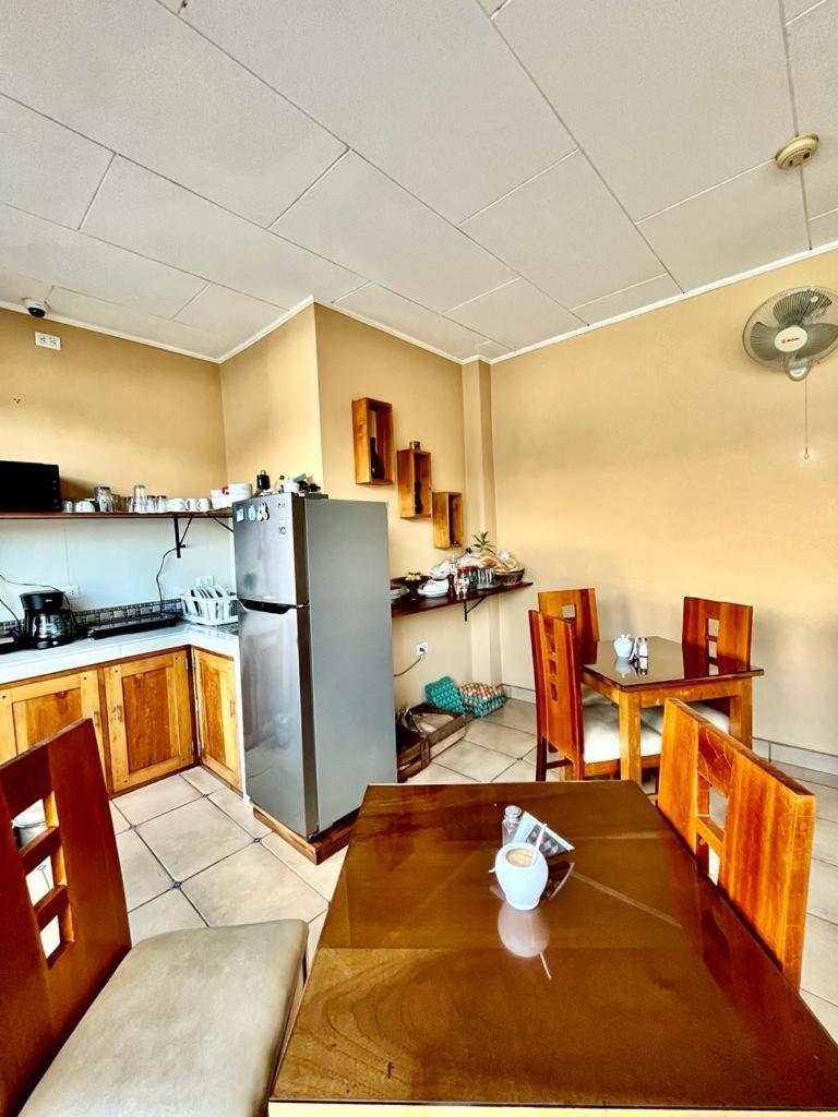 Fitzcarrald Hotel Iquitos Zewnętrze zdjęcie