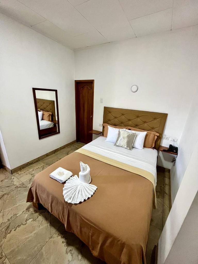 Fitzcarrald Hotel Iquitos Zewnętrze zdjęcie